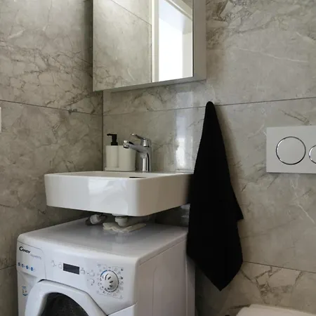 Charming Studio With Terrace 5 Minutes From Murten Munchenwiler Exterior photo